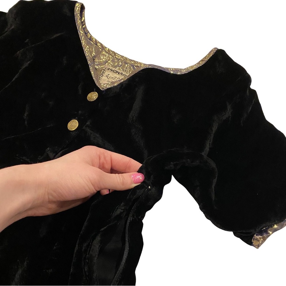 Vintage Medival Shiny Gold Little Black Dress Velvet Women Medium Short Sleeve - Picture 7 of 12